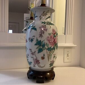 Antique Chinese Porcelain Lamp w Brass Socket
